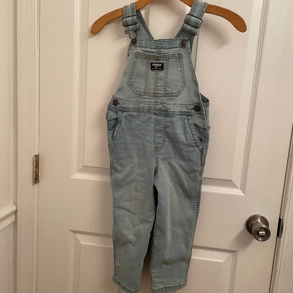 Oshkosh B'gosh Vestbak Light Blue Denim Carpenter Style Overalls Size 4 / 4T